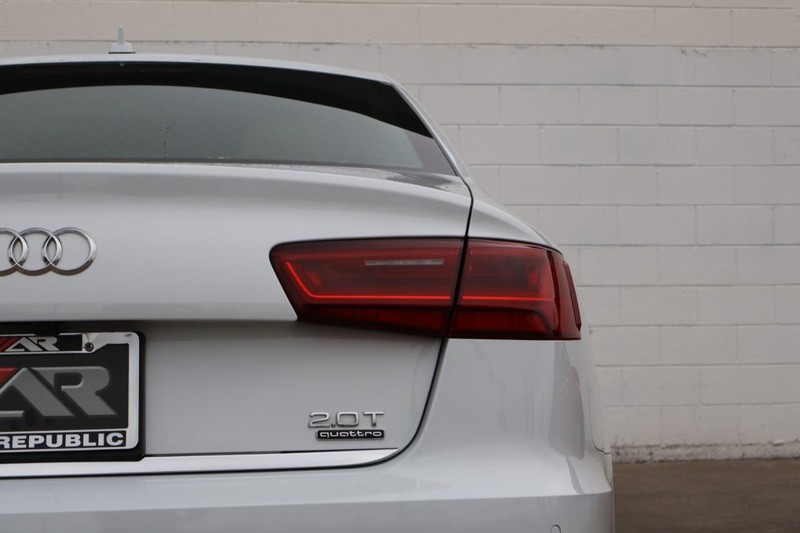 Audi A6 Vehicle Full-screen Gallery Image 07