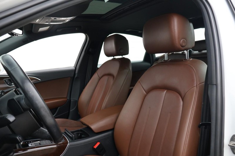 Audi A6 Vehicle Full-screen Gallery Image 20