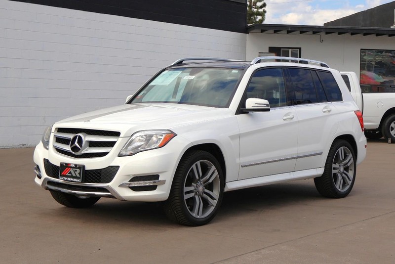 Mercedes-Benz GLK 350 Vehicle Full-screen Gallery Image 12