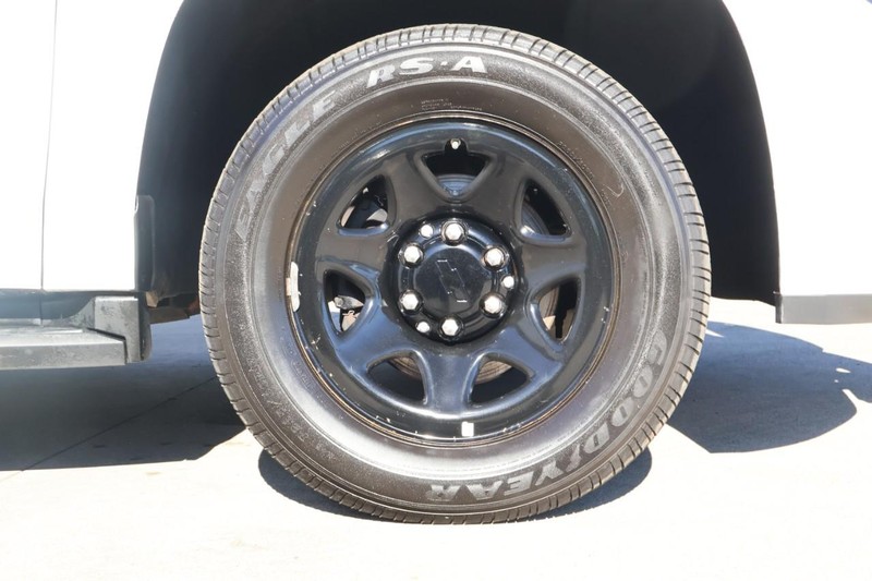 Chevrolet Tahoe Vehicle Full-screen Gallery Image 16