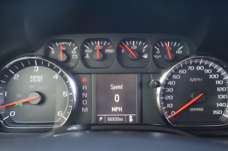 Chevrolet Tahoe Vehicle Full-screen Gallery Image 28