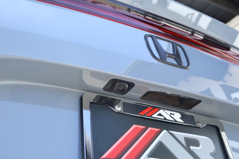 Honda Civic Hatchback Vehicle Full-screen Gallery Image 08