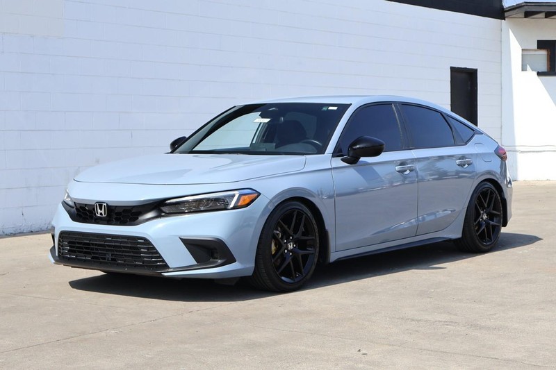 Honda Civic Hatchback Vehicle Full-screen Gallery Image 12