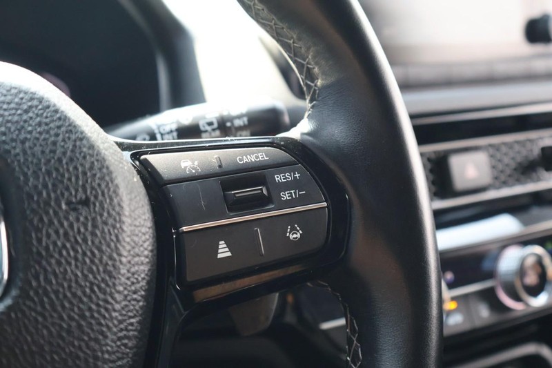 Honda Civic Hatchback Vehicle Full-screen Gallery Image 27