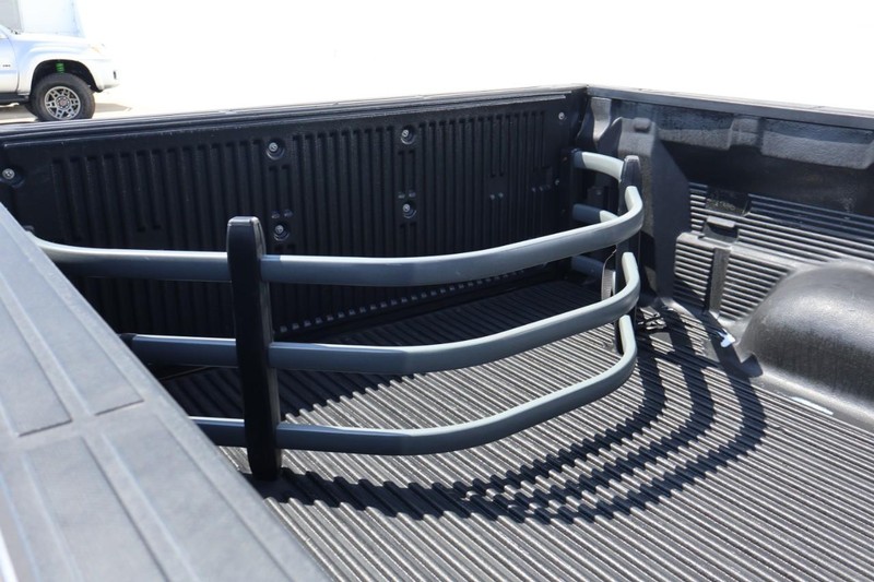 Toyota Tundra Vehicle Full-screen Gallery Image 10