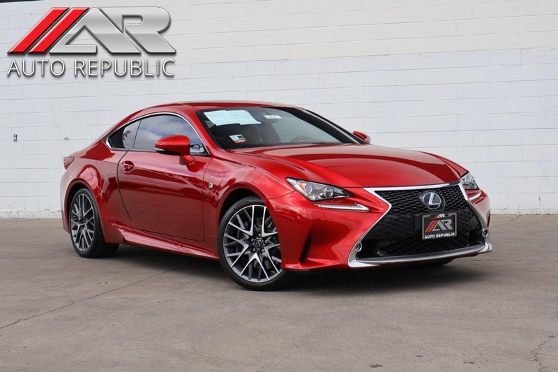 Lexus RC Vehicle Full-screen Gallery Image 01