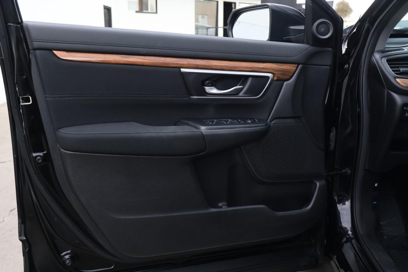 Honda CR-V Vehicle Full-screen Gallery Image 15