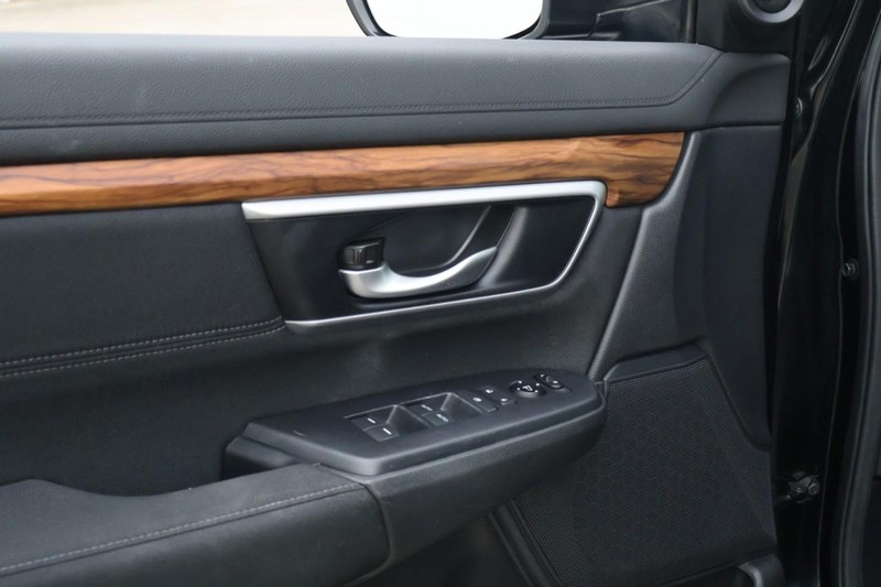 Honda CR-V Vehicle Full-screen Gallery Image 16