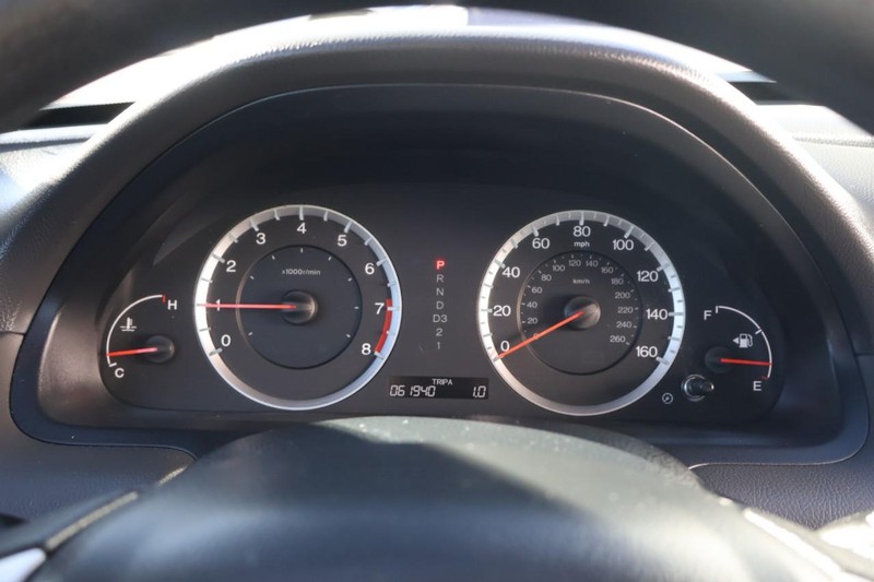 Honda Accord Vehicle Full-screen Gallery Image 21