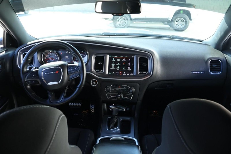 Dodge Charger Vehicle Full-screen Gallery Image 26