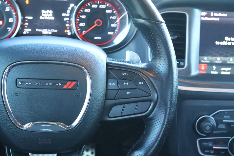 Dodge Charger Vehicle Full-screen Gallery Image 31