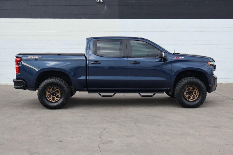 Chevrolet Silverado 1500 Vehicle Full-screen Gallery Image 04