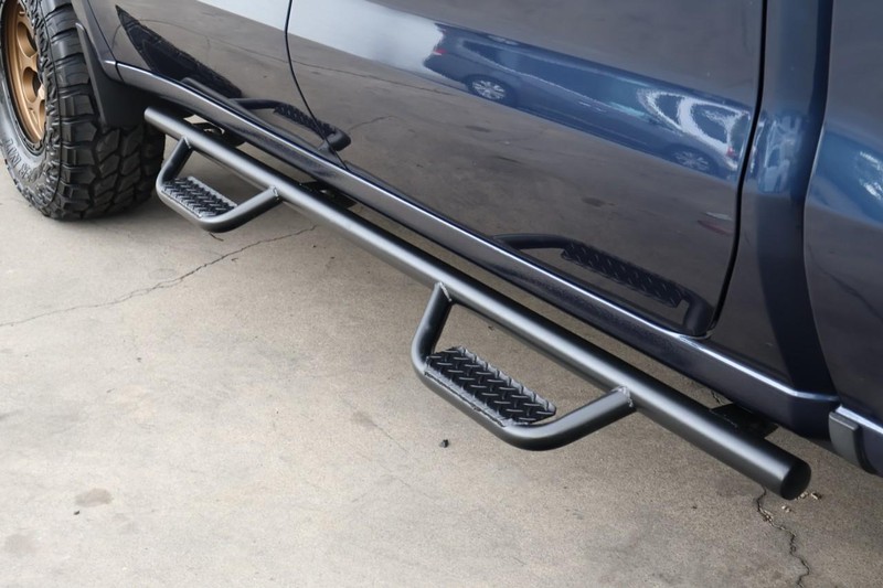 Chevrolet Silverado 1500 Vehicle Full-screen Gallery Image 11