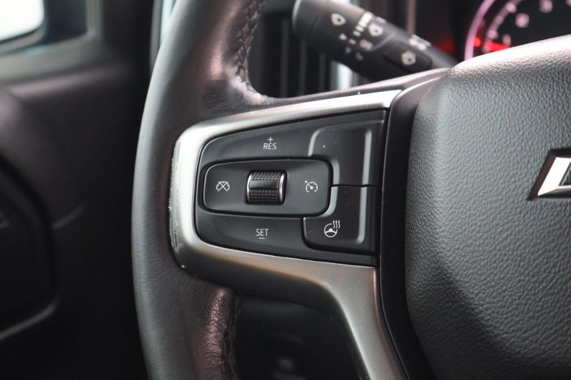 Chevrolet Silverado 1500 Vehicle Full-screen Gallery Image 33