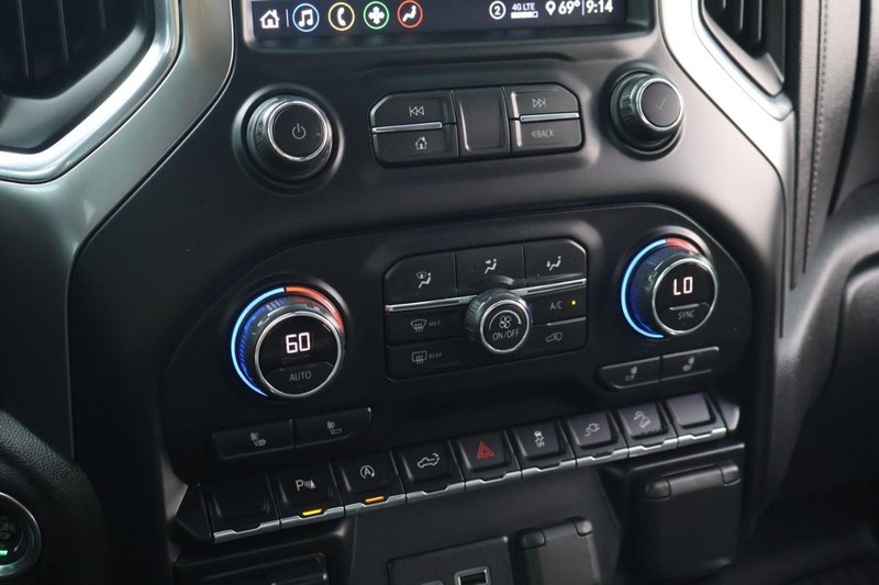 Chevrolet Silverado 1500 Vehicle Full-screen Gallery Image 39