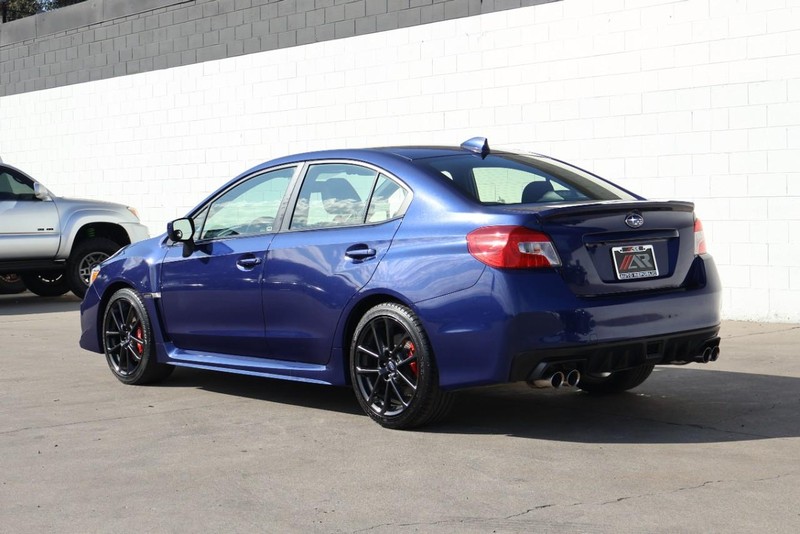 Subaru WRX Vehicle Full-screen Gallery Image 10