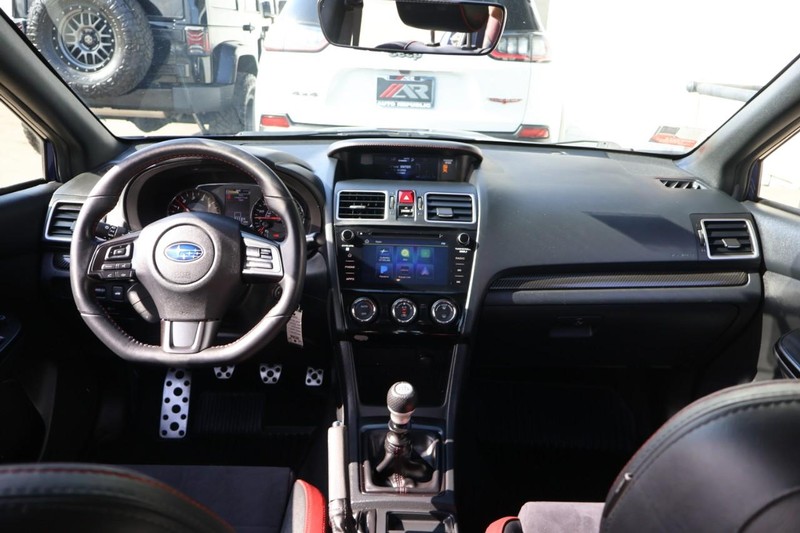 Subaru WRX Vehicle Full-screen Gallery Image 26