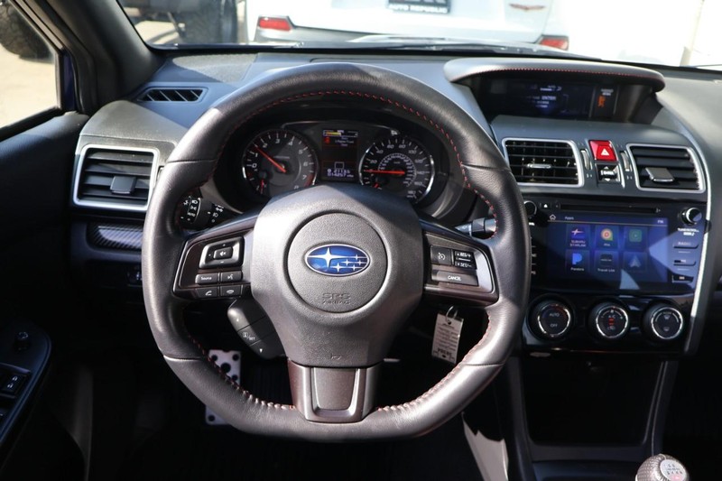 Subaru WRX Vehicle Full-screen Gallery Image 28