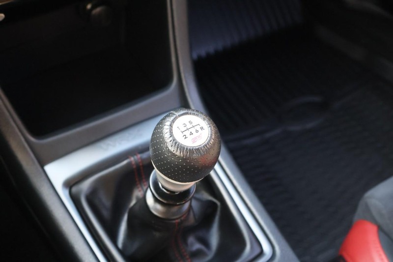 Subaru WRX Vehicle Full-screen Gallery Image 35