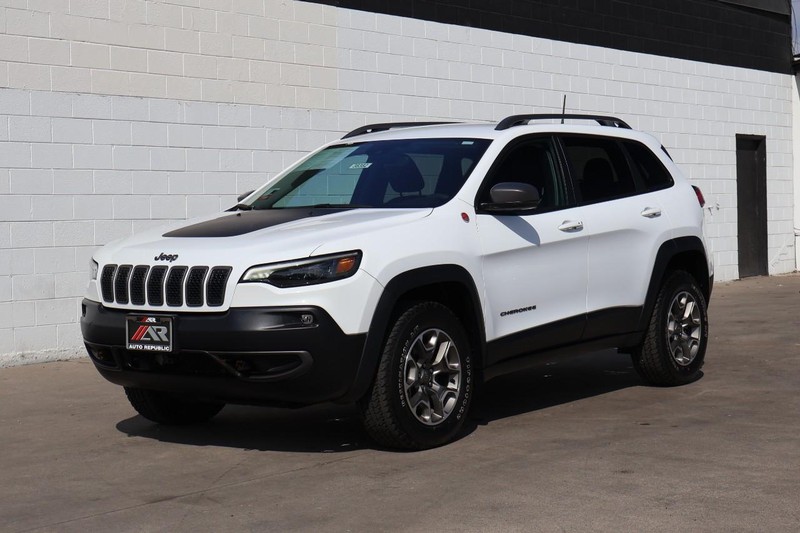Jeep Cherokee Vehicle Full-screen Gallery Image 12