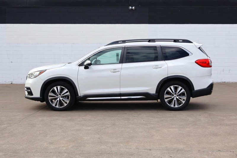Subaru Ascent Vehicle Full-screen Gallery Image 12