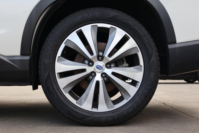 Subaru Ascent Vehicle Full-screen Gallery Image 15