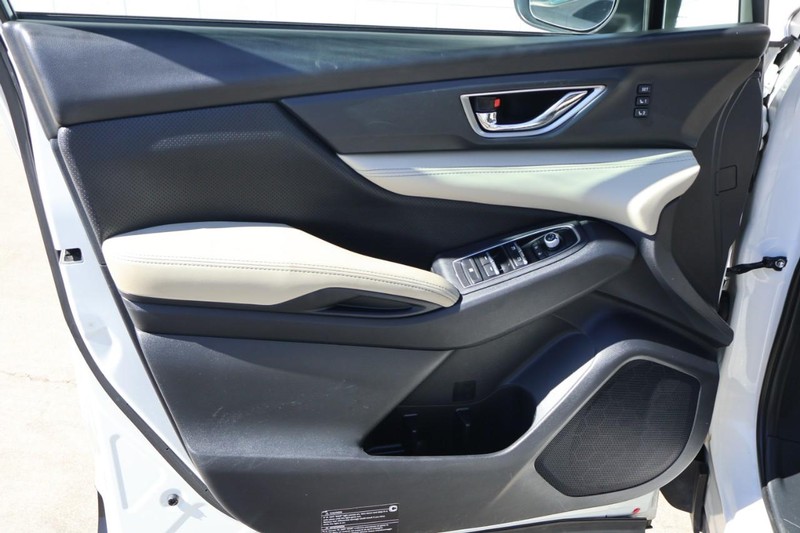 Subaru Ascent Vehicle Full-screen Gallery Image 16