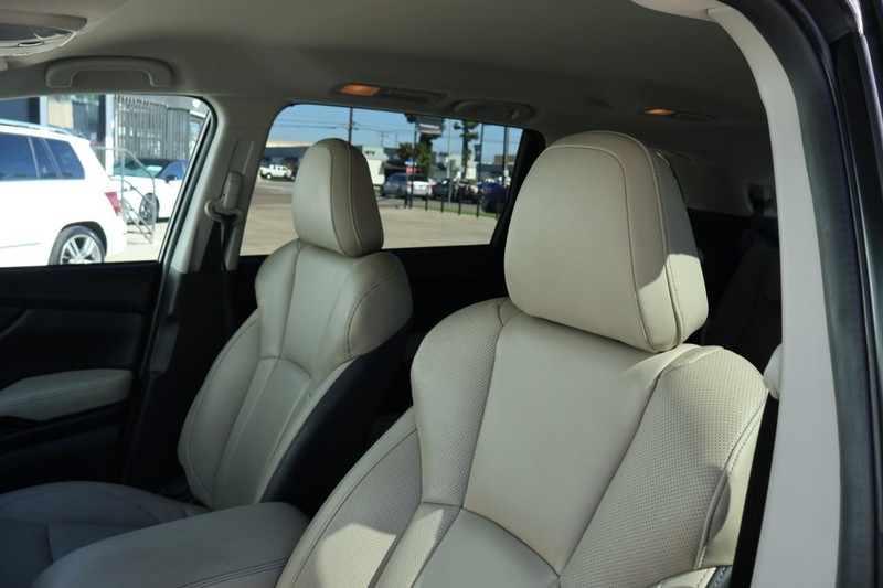 Subaru Ascent Vehicle Full-screen Gallery Image 22