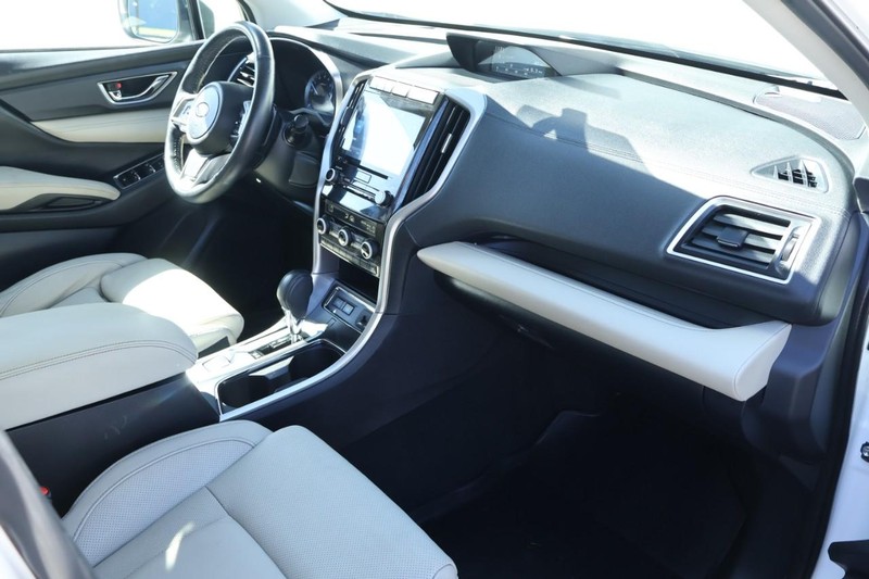 Subaru Ascent Vehicle Full-screen Gallery Image 23