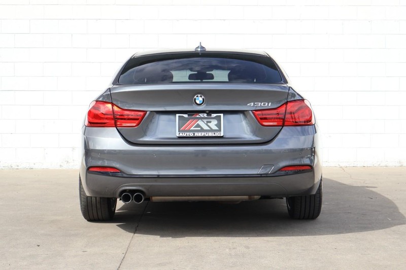 BMW 430i Gran Coupe Vehicle Full-screen Gallery Image 06