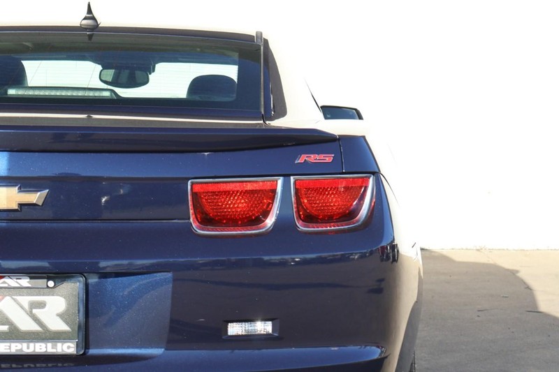 Chevrolet Camaro Vehicle Full-screen Gallery Image 07