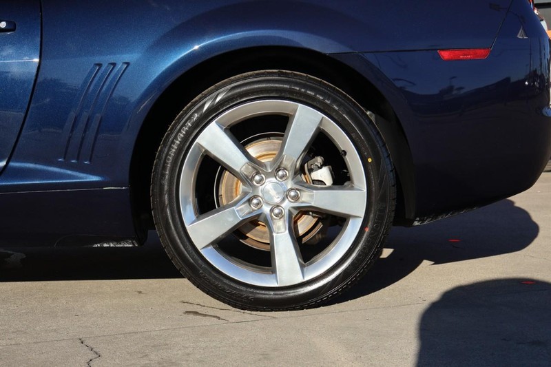 Chevrolet Camaro Vehicle Full-screen Gallery Image 14