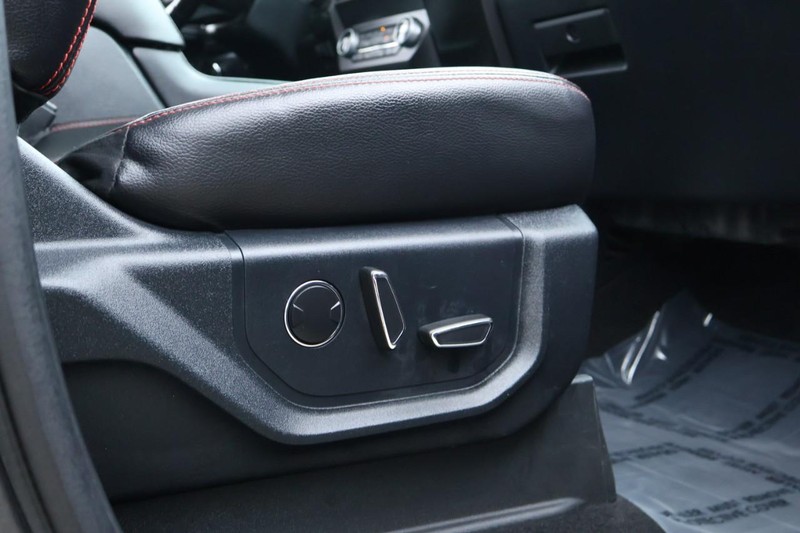 Ford Expedition Vehicle Full-screen Gallery Image 25