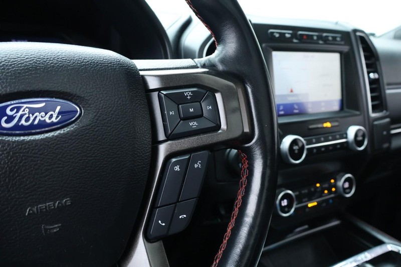 Ford Expedition Vehicle Full-screen Gallery Image 31