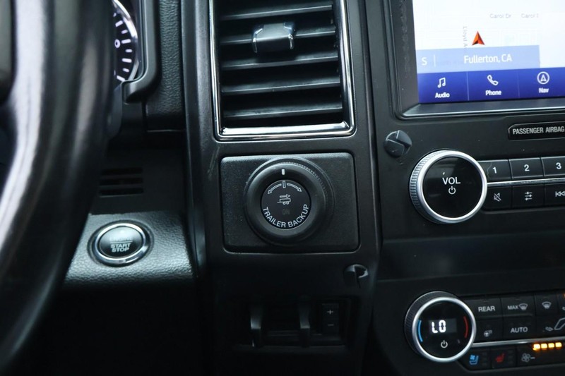 Ford Expedition Vehicle Full-screen Gallery Image 36