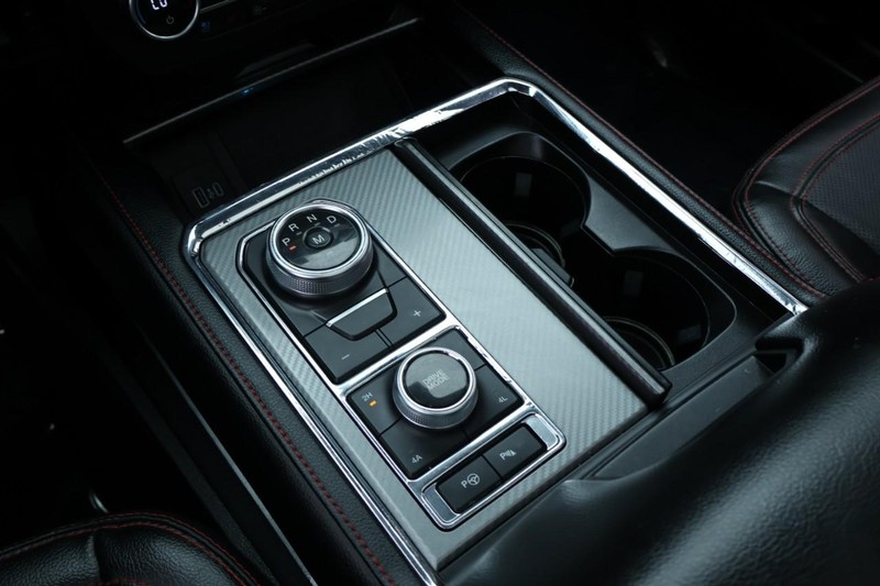 Ford Expedition Vehicle Full-screen Gallery Image 40