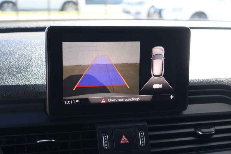 Audi Q5 Vehicle Full-screen Gallery Image 34