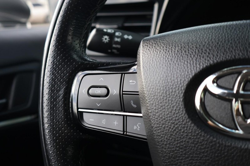 Toyota Mirai Vehicle Full-screen Gallery Image 30