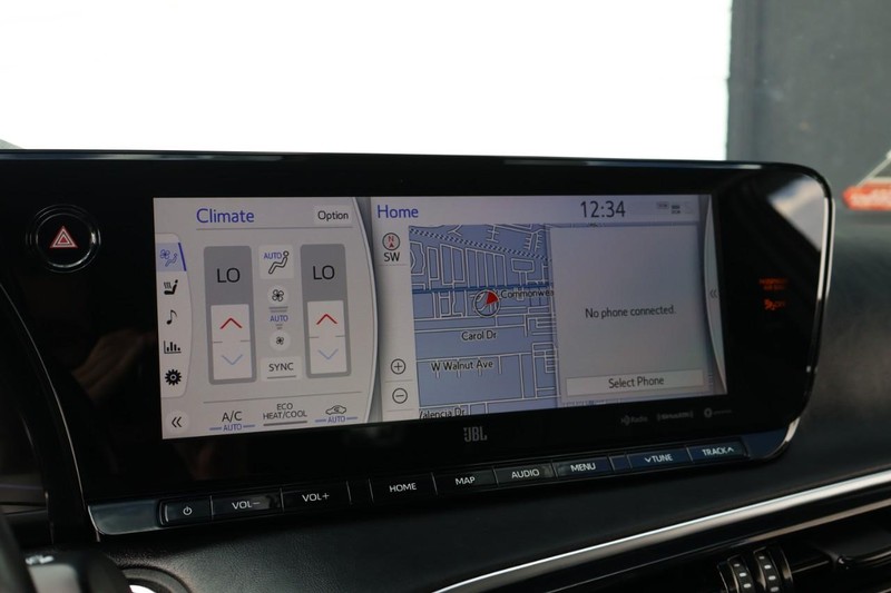 Toyota Mirai Vehicle Full-screen Gallery Image 34