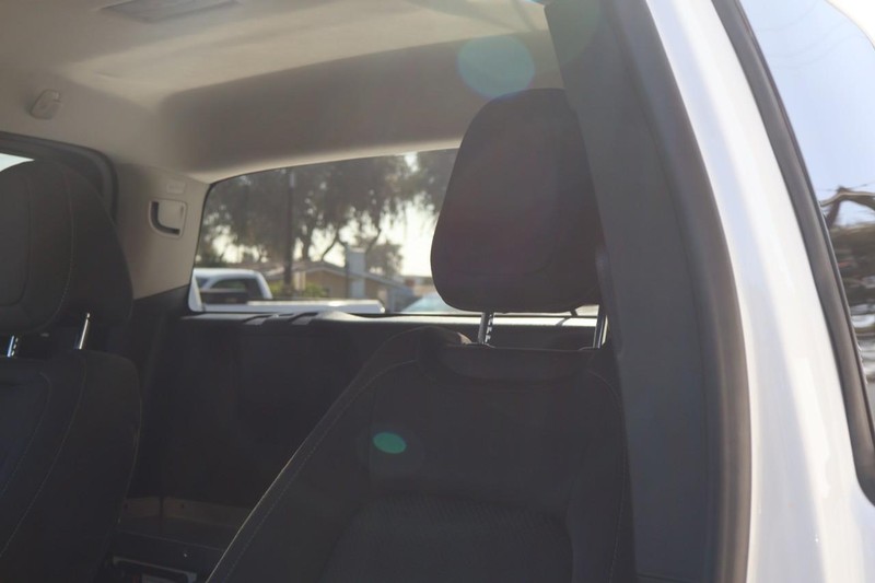 Chevrolet Colorado Vehicle Full-screen Gallery Image 22