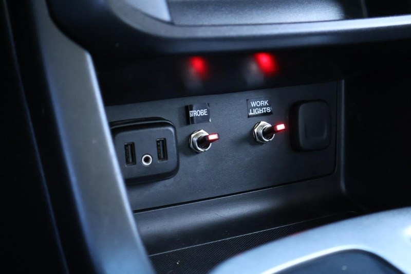 Chevrolet Colorado Vehicle Full-screen Gallery Image 35