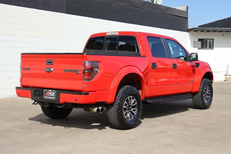 Ford F-150 Vehicle Full-screen Gallery Image 05