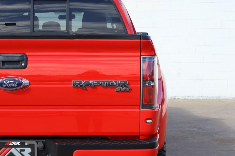 Ford F-150 Vehicle Full-screen Gallery Image 07