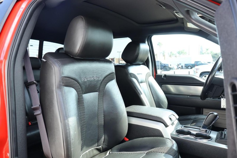 Ford F-150 Vehicle Full-screen Gallery Image 27