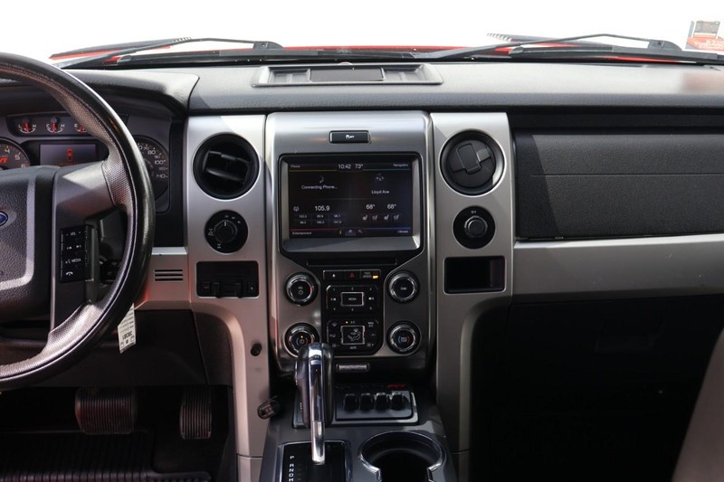 Ford F-150 Vehicle Full-screen Gallery Image 35