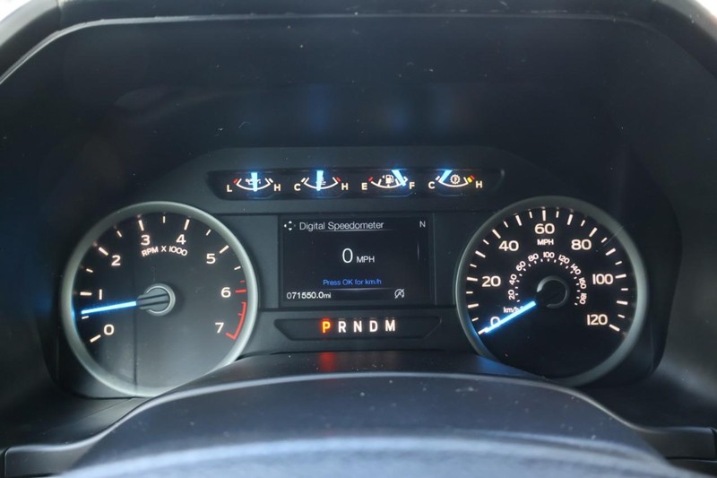 Ford F-150 Vehicle Full-screen Gallery Image 27