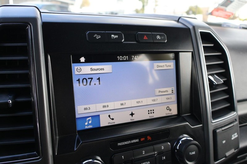 Ford F-150 Vehicle Full-screen Gallery Image 34