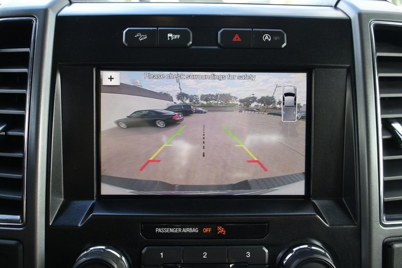 Ford F-150 Vehicle Full-screen Gallery Image 35