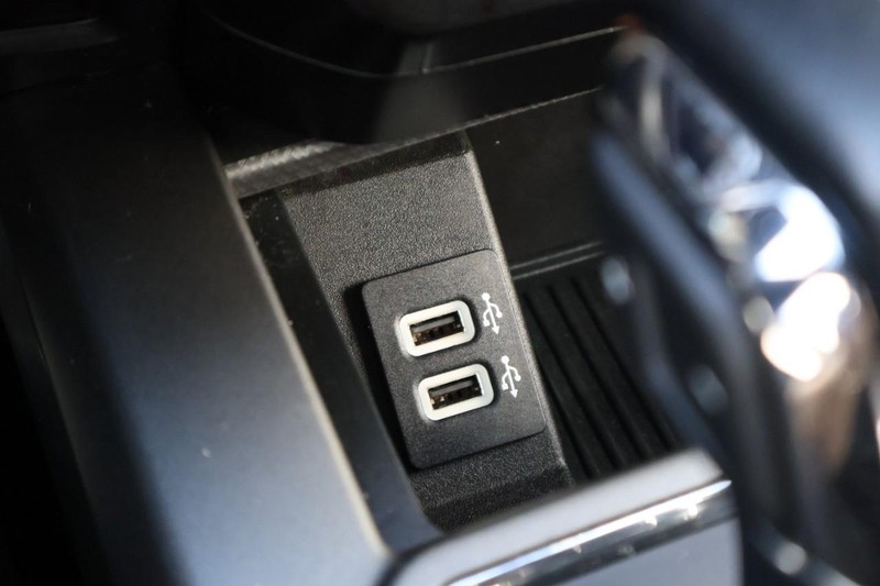 Ford F-150 Vehicle Full-screen Gallery Image 38