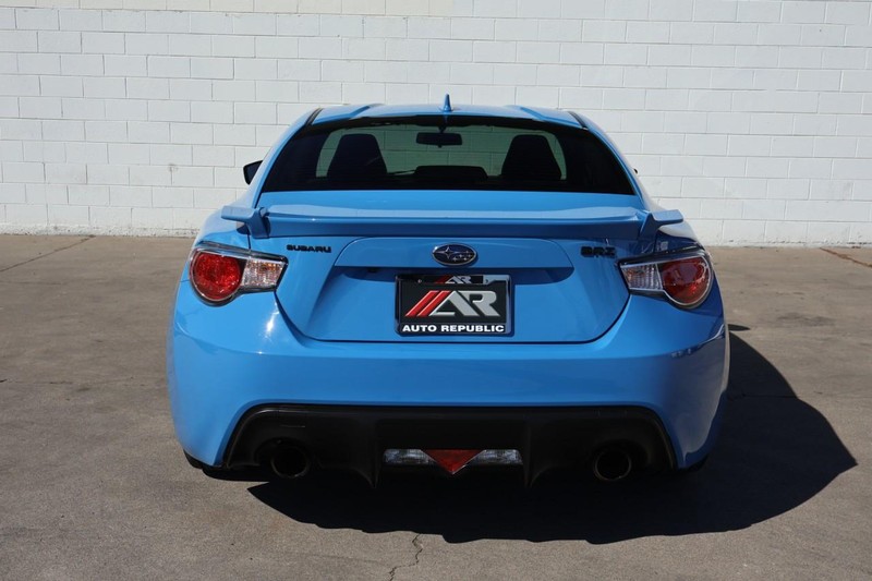 Subaru BRZ Vehicle Full-screen Gallery Image 06